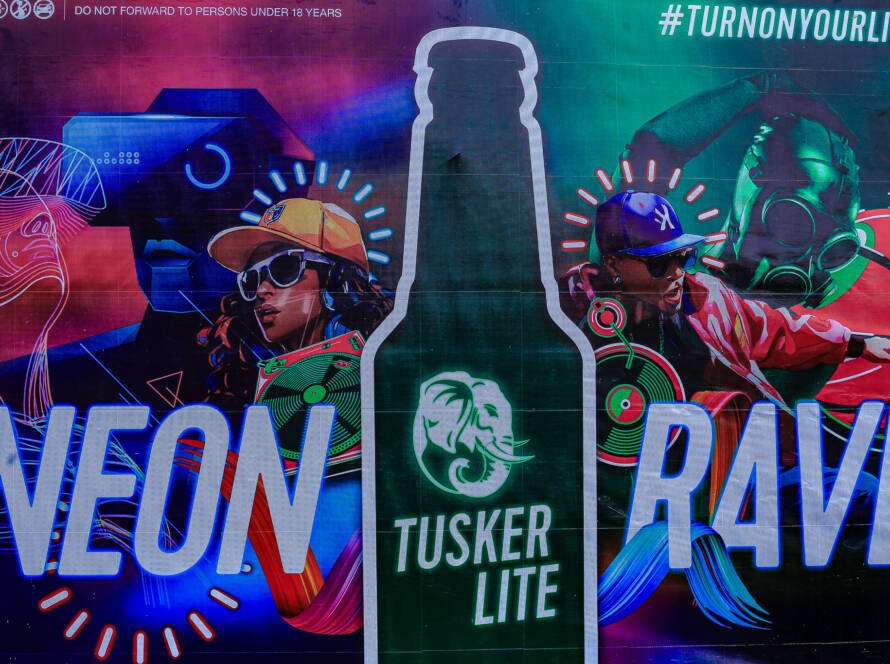 tusker-lite’s-neon-rave:-an-unforgettable-night-of-color-and-music-(photos)