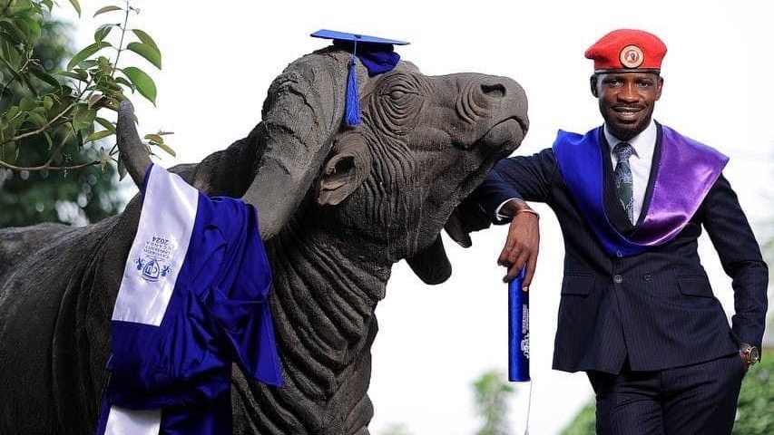 pictorial:-bobi-wine,-the-ghetto-gladiator,-graduates-at-cavendish-university